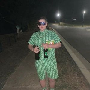 Meet your Posher, Brodie